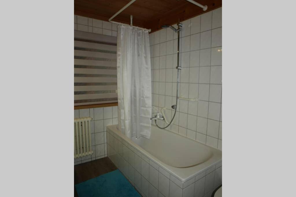 Grosszugige Ferienwohnung Am Kloster Kirchzarten Buitenkant foto